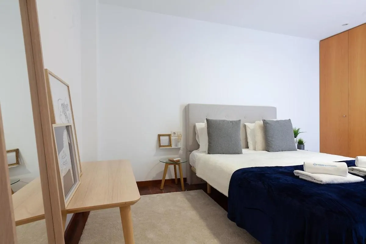 Enjoy Apartments Maria Барселона 0*,